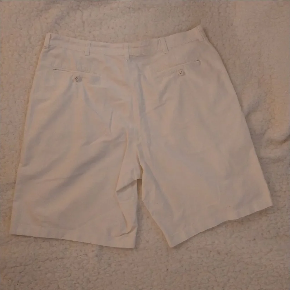 Structure White Khaki Shorts